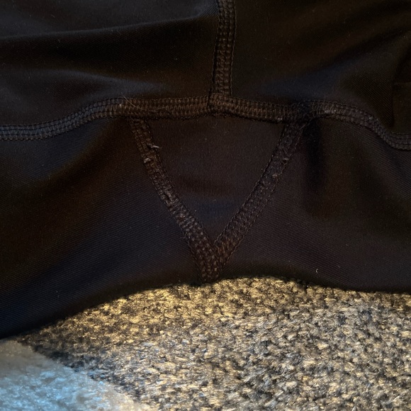 Girlfriend Collective Compressive Pocket Legging - Picture 3 of 4